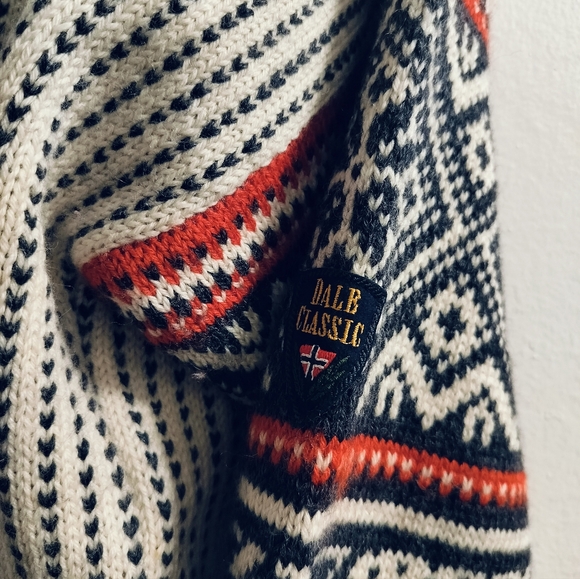 Vintage 90s Dale of Norway Wool sweater S Norwegian Men's Nordic sweater - Picture 9 of 9